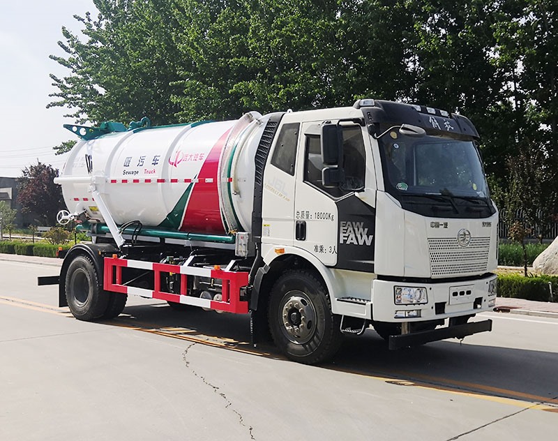 YYD5180GXWC6清洗吸污車